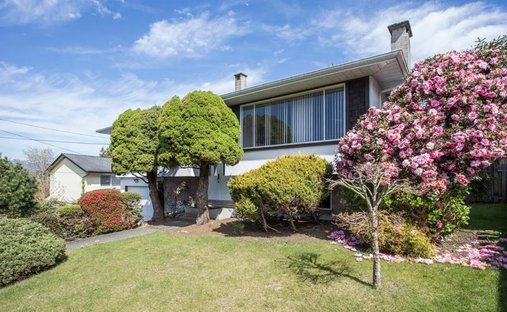 House in Port Coquitlam, British Columbia, Canada 1