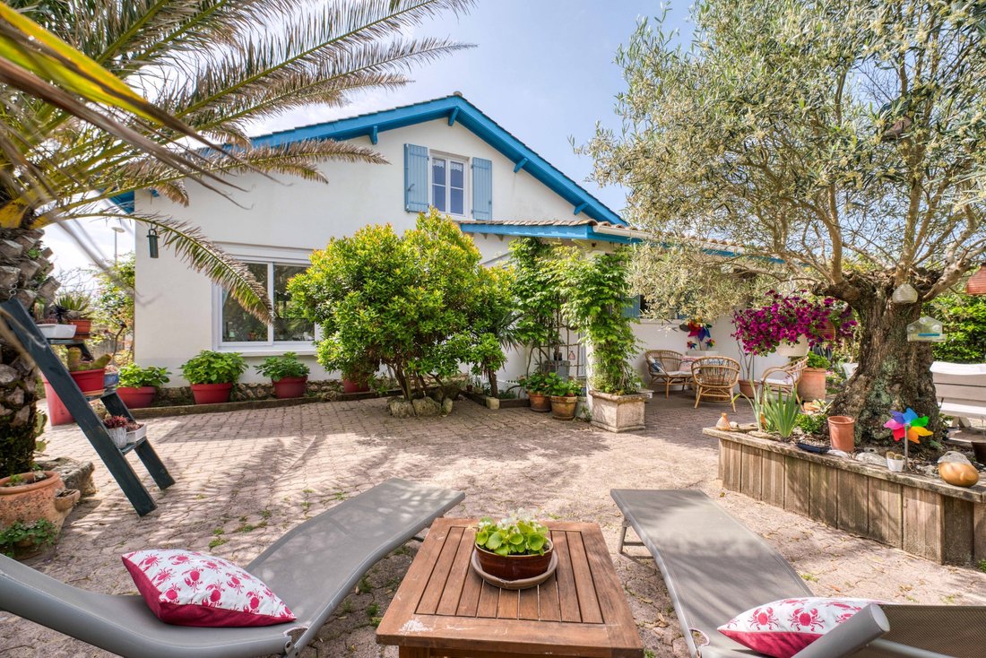 House in Saint-Georges-d'Oleron, Nouvelle-Aquitaine, France 2 - 18010450