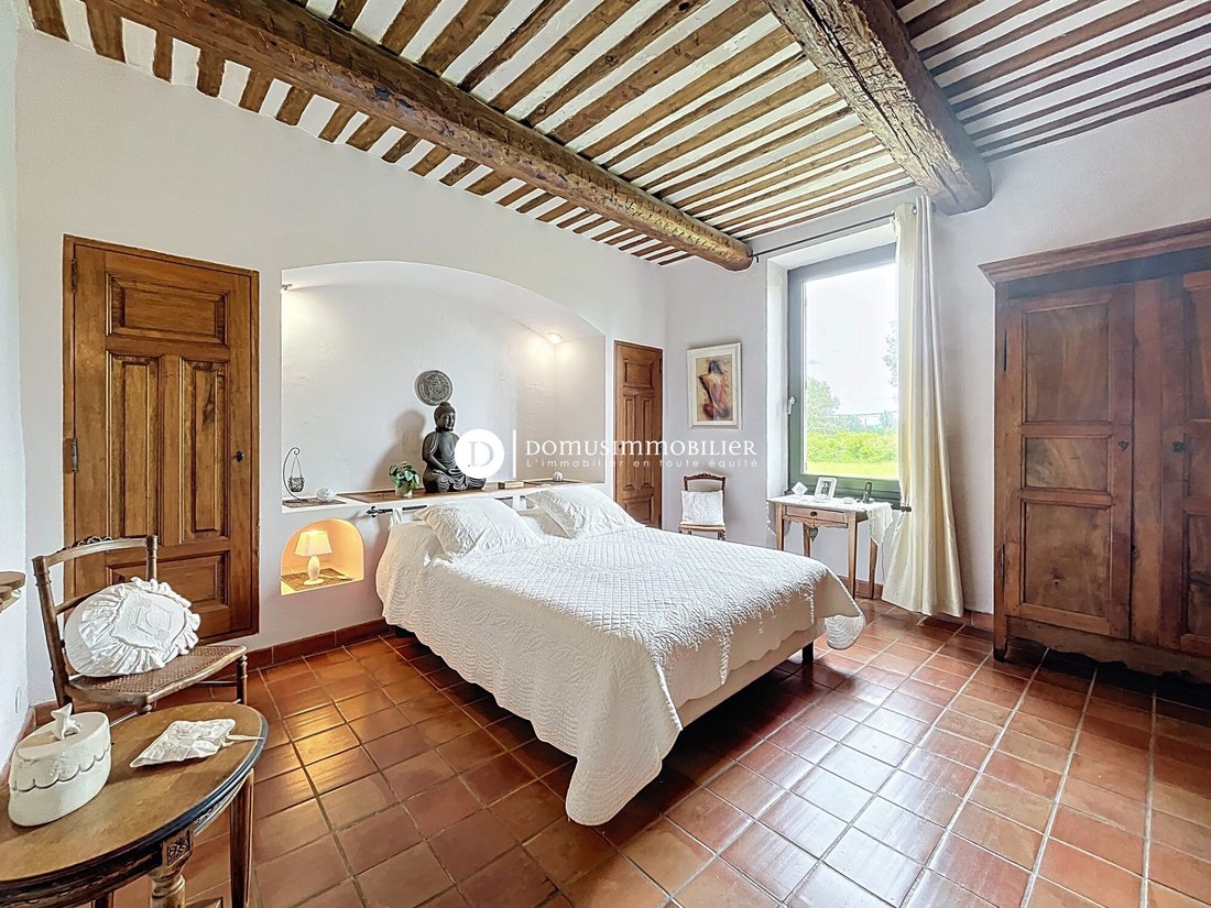 Country House in Althen-des-Paluds, Provence-Alpes-Côte d'Azur, France 2 - 18012269