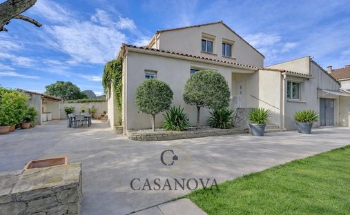 House in Saint-Mathieu-de-Treviers, Occitania, France 1