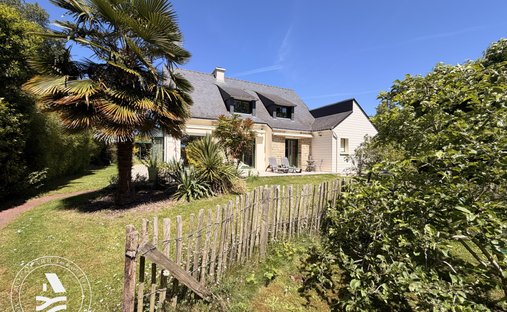 House in Crac'h, Brittany, France 1