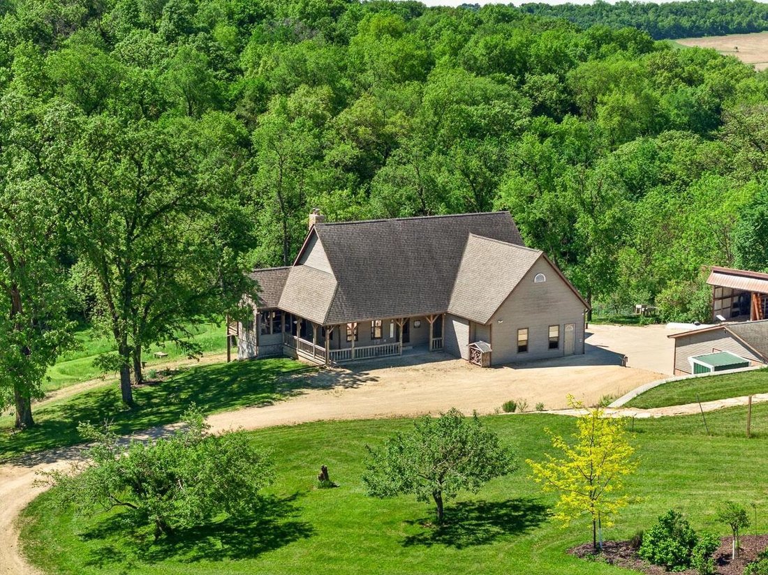 House in Darlington, Wisconsin, United States 3 - 18007856