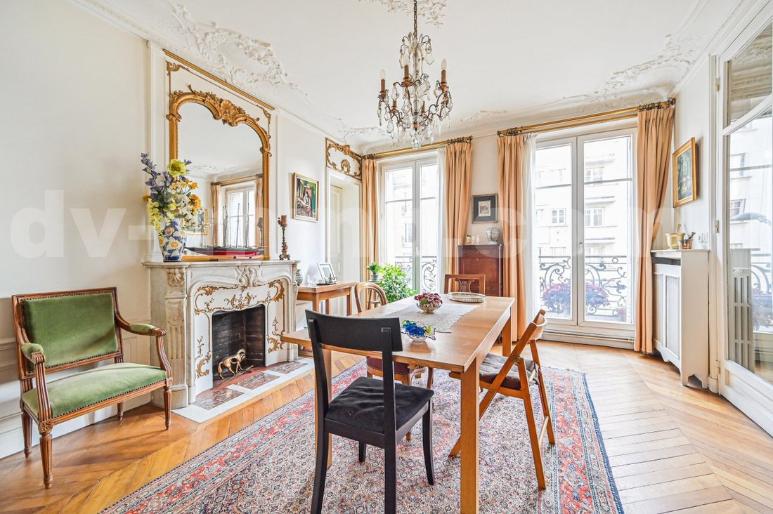 Apartment in Léon-Blum Folie-Regnault, Paris 11e Arrondissement, Paris 2 - 18008773