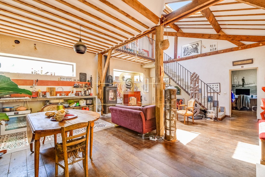 House in Pantin, Ile-de-France, France 2 - 18008730