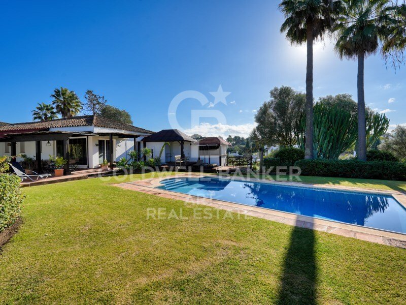 House in Sotogrande, San Roque, Andalusia 1 - 18011465