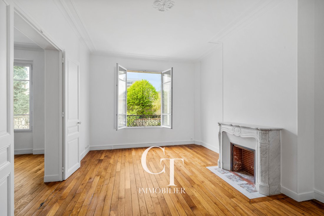 Apartment in Domaine National du Château, Versailles, France 5 - 18009443