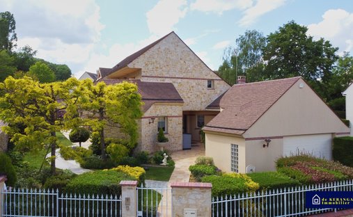House in Vauhallan, Ile-de-France, France 1