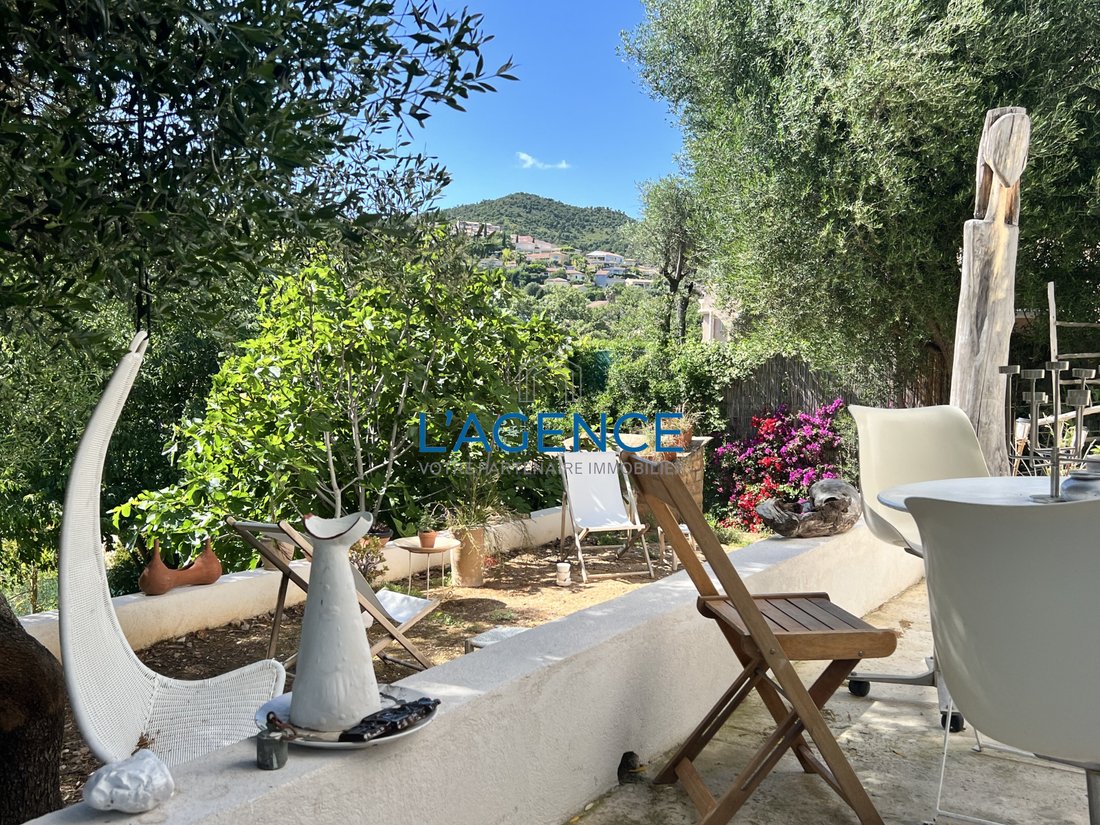 House in Hyeres, Provence-Alpes-Côte d'Azur, France 2 - 18009424