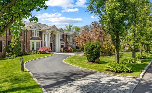 House in Kings Point, New York, United States 1