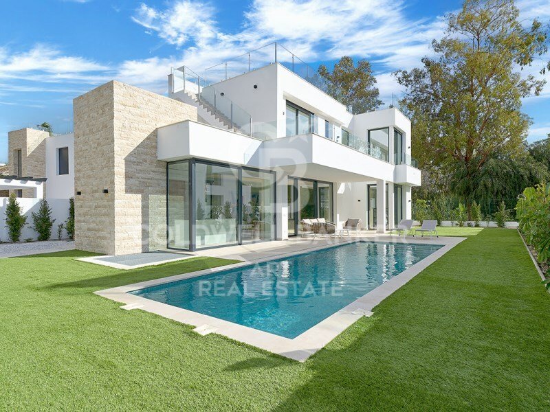 House in Estepona, Andalusia, Spain 1 - 18011074