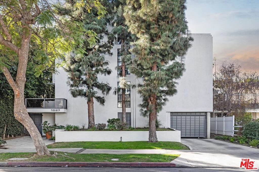 Los Angeles, California, United States 1 - 18008332