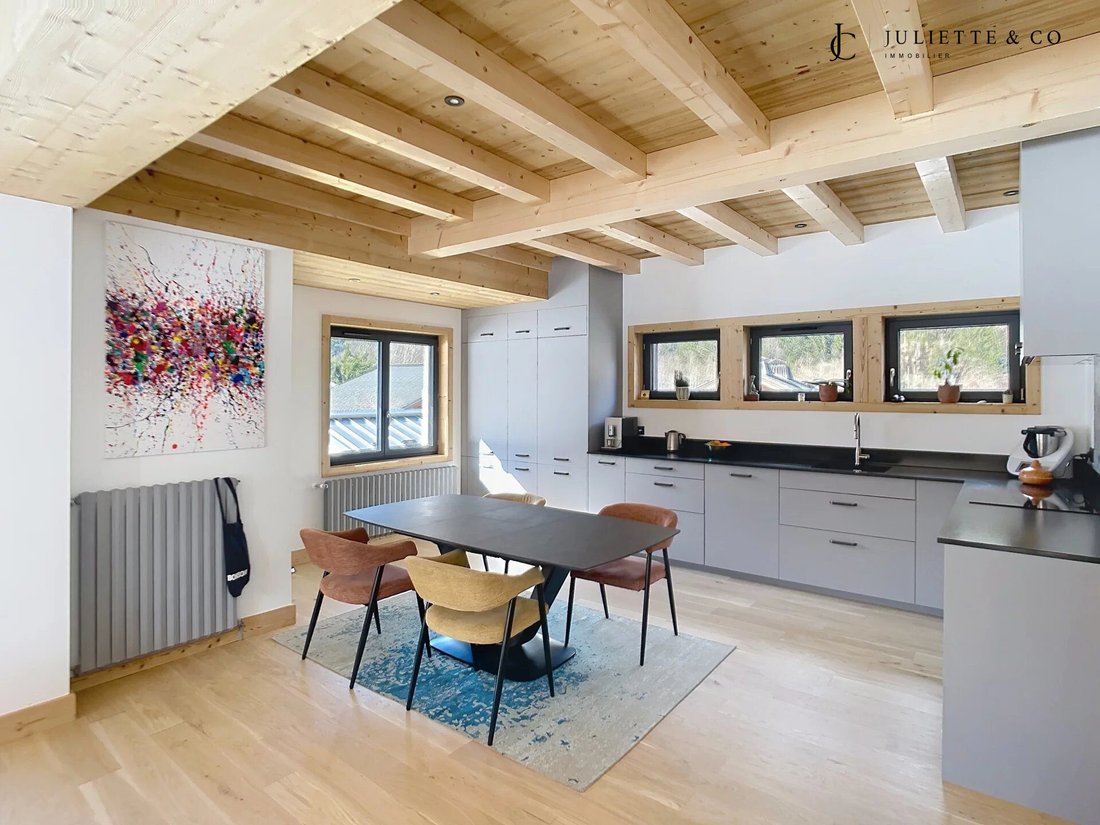 Chalet in Chamonix-Mont-Blanc, Auvergne-Rhône-Alpes, France 4 - 18012293