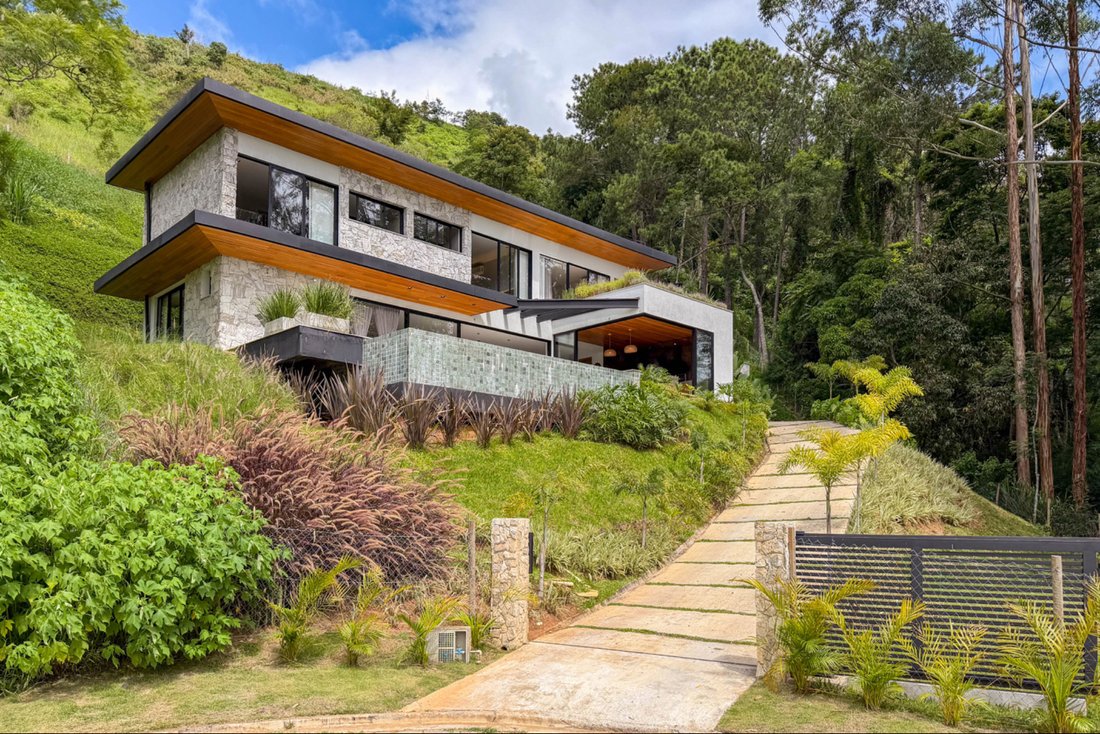House in Petrópolis, State of Rio de Janeiro, Brazil 3 - 18005559