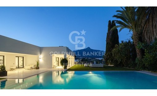 Casa en Nueva Andalucía, Marbella, España 1