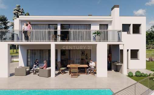 Villa in Lagoa De Albufeira, Setubal, Portugal 1