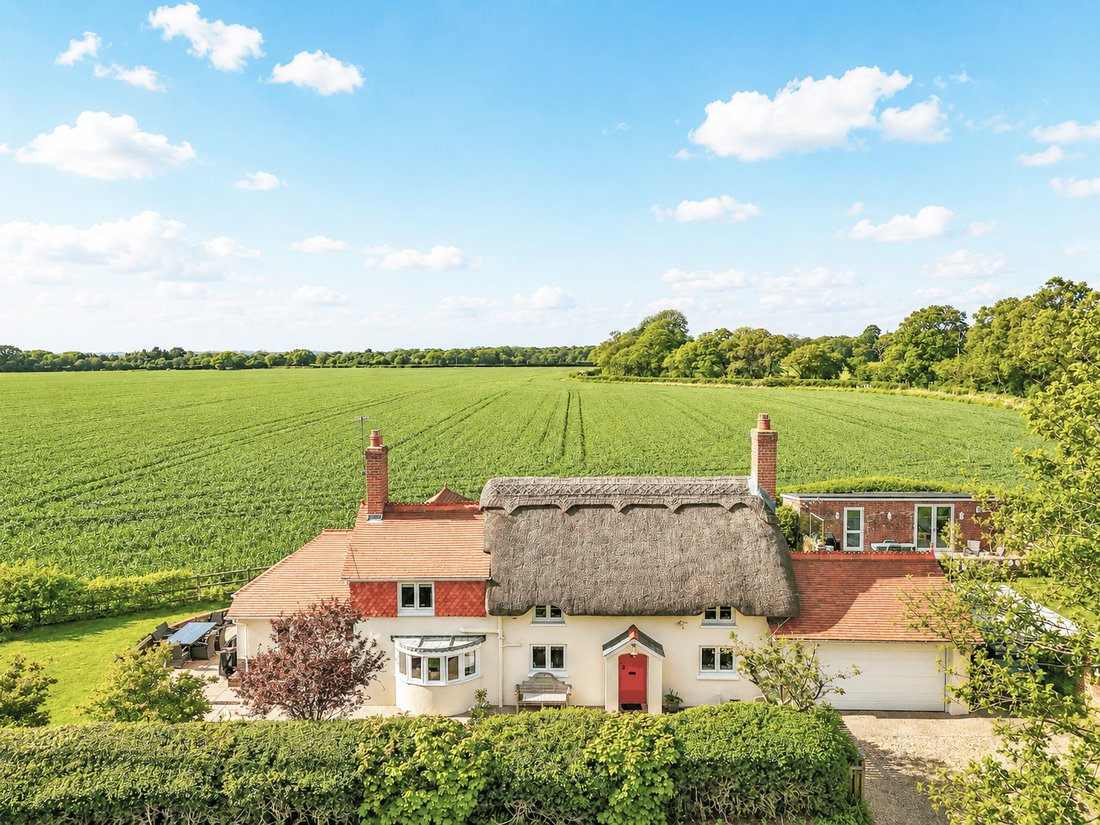 House in Thorney Hill, Sopley, England 1 - 17488210