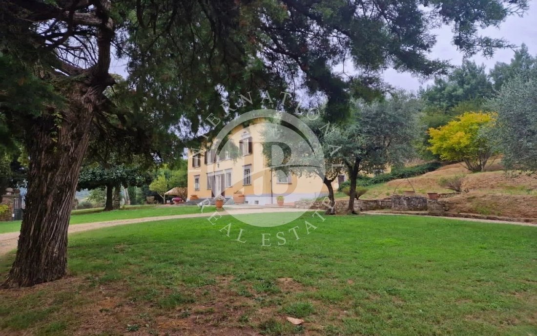 Villa in Center, Capannori, Tuscany 4 - 18005820