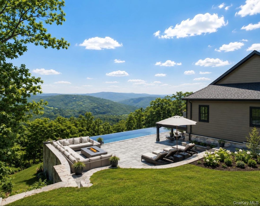 House in Putnam Valley, New York, United States 2 - 17399360