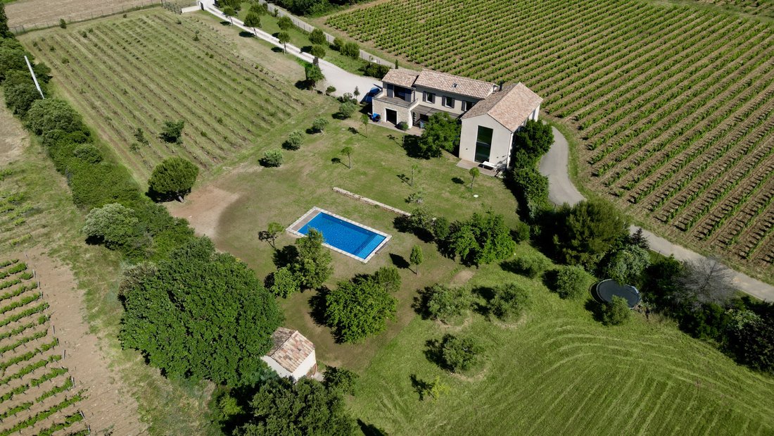 Maison à Châteauneuf-du-Pape, Provence-Alpes-Côte d'Azur, France 3 - 17988892