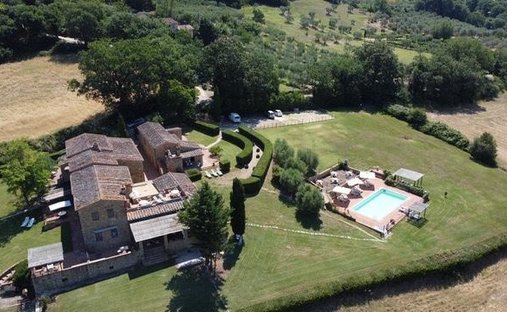 Country House in Casole d'Elsa, Tuscany, Italy 1