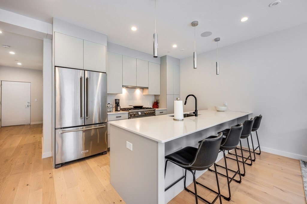 Condo in Boston, Massachusetts, United States 3 - 18010294