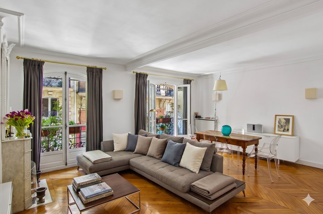 Apartment in Amiraux-Simplon-Poissonniers, Paris 18e Arrondissement, Paris 3 - 17463296
