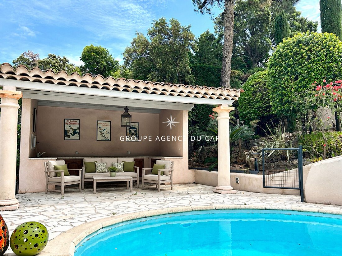 Villa in Les Issambres, Roquebrune-sur-Argens, France 3 - 18011365