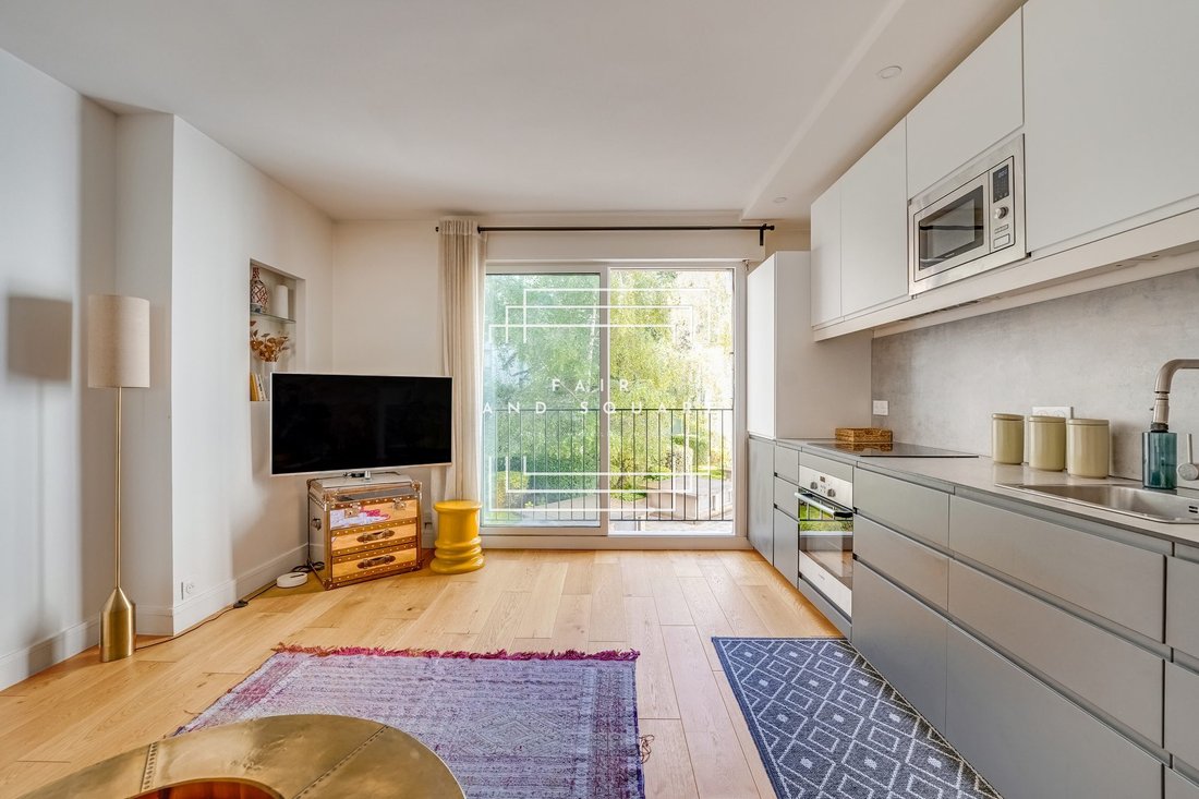 Apartment in La Fourche-Guy Môquet, Paris 17e Arrondissement, Paris 2 - 18012187