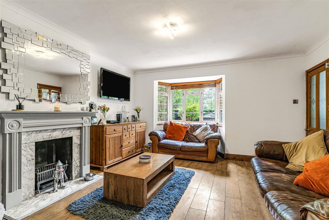 House in Richmond Upon Thames, England 3 - 18007722