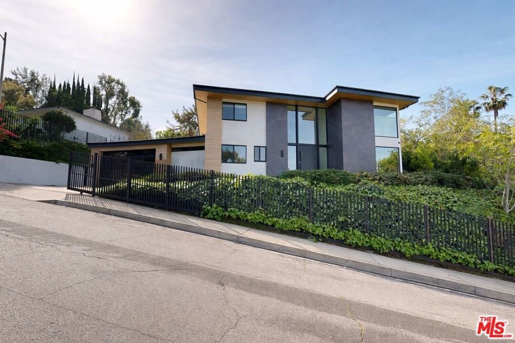 House in Los Angeles, California, United States 3 - 17630902