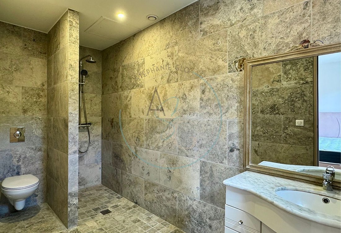 House in La Môle, Provence-Alpes-Côte d'Azur, France 5 - 18008939