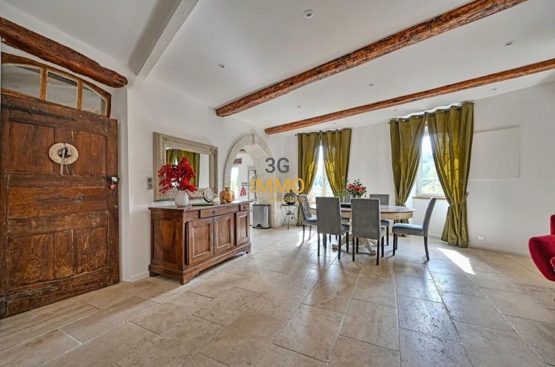 Estate in Uzès, Occitania, France 5 - 18005856