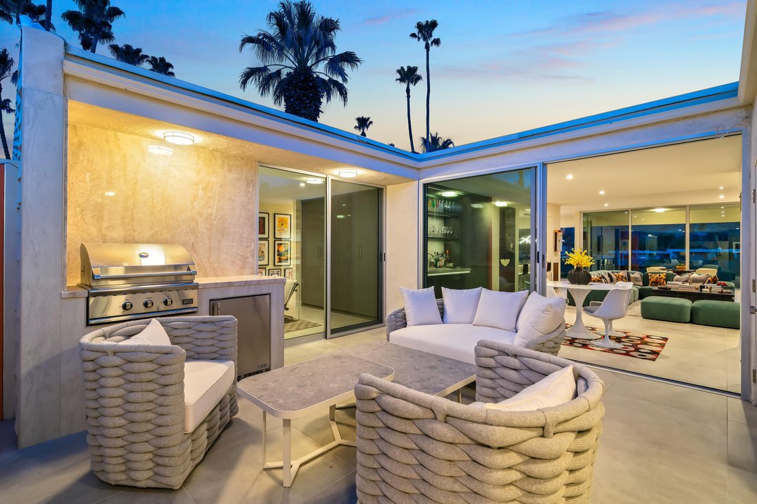 Condo in Palm Springs, California, United States 3 - 17990837
