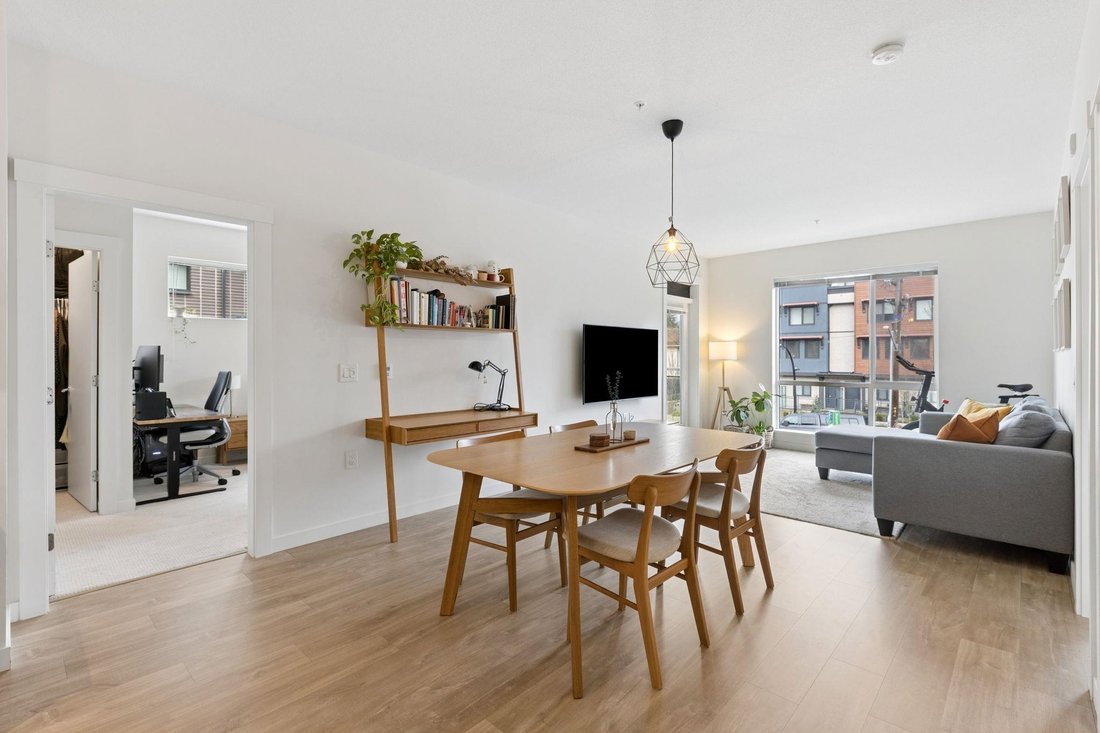 Condo in North Vancouver, British Columbia, Canada 4 - 18010314
