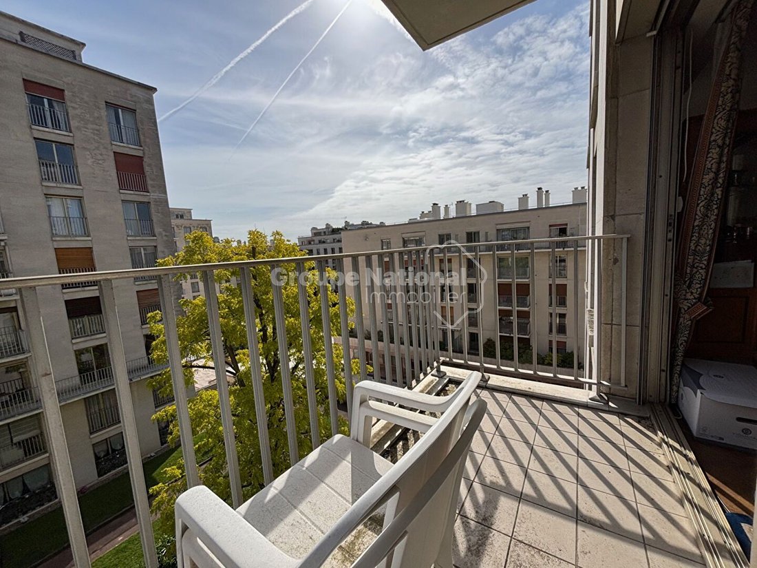 Apartment in Domaine National du Château, Versailles, France 4 - 18005909