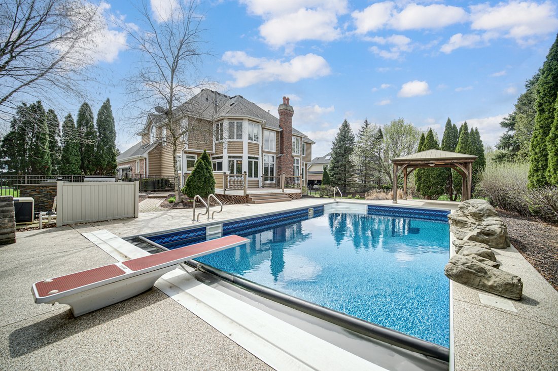 House in Campton Hills, Illinois, United States 2 - 17727147