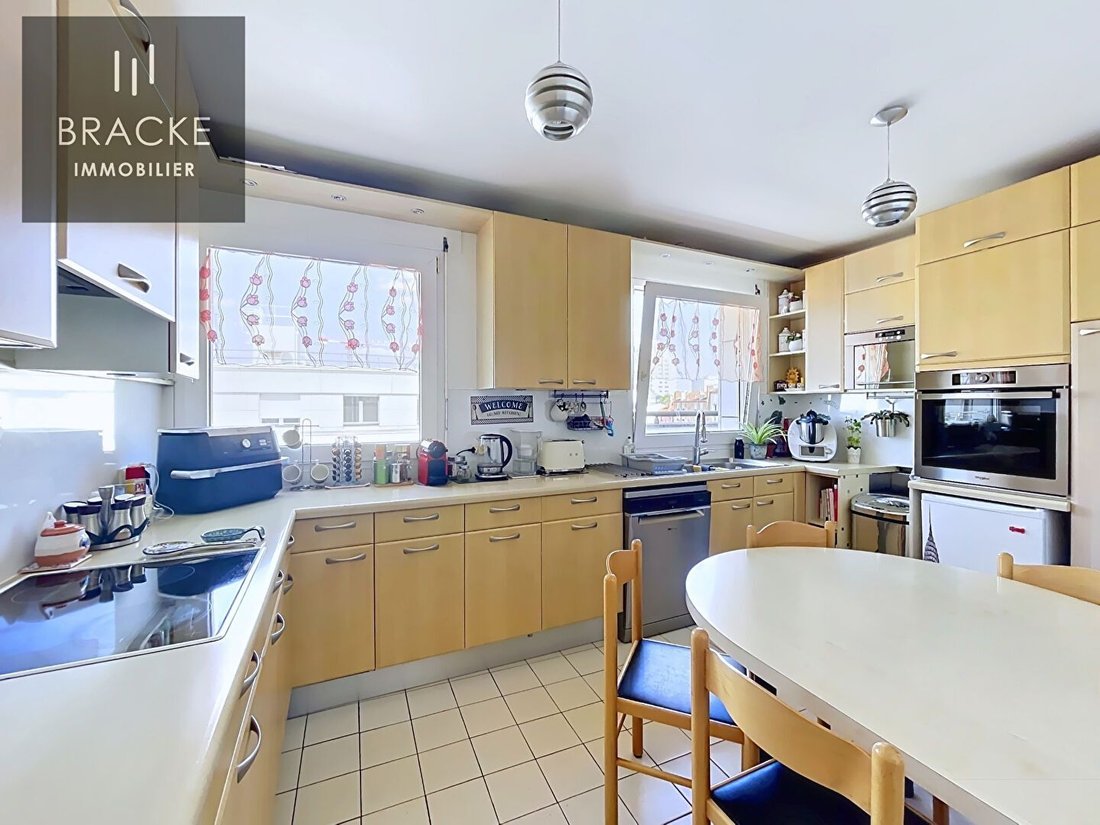 Apartment in Hôtel de Ville, Courbevoie, France 4 - 18009276