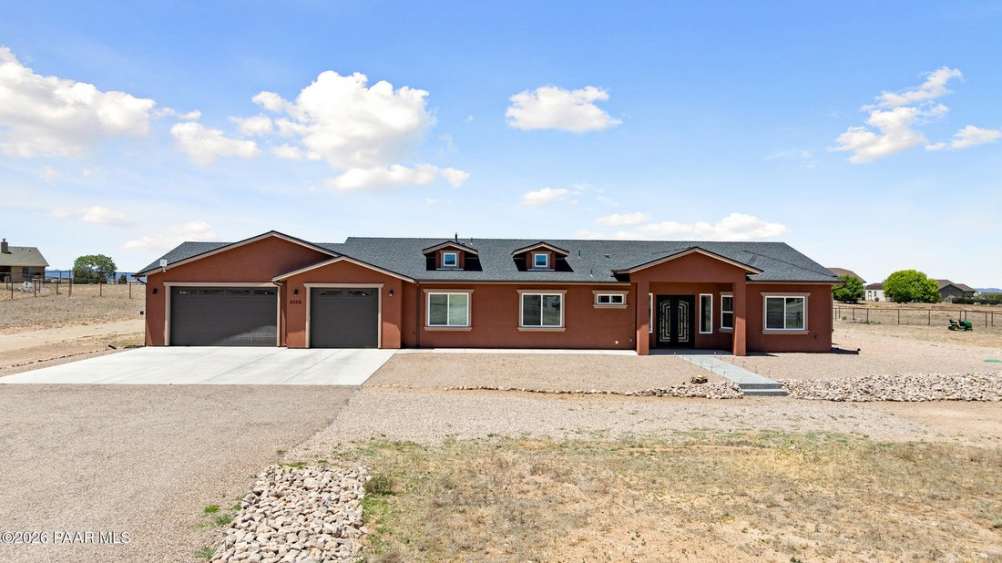 Prescott Valley, Arizona, United States 1 - 18006528
