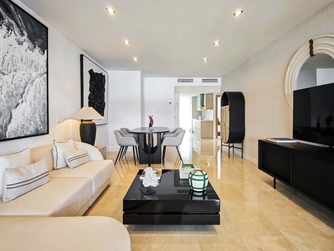 Apartment in Marbella, Andalusia, Spain 2 - 18007710