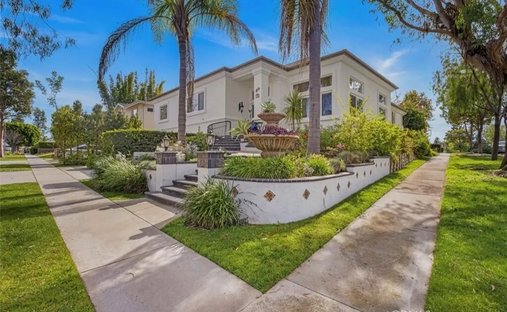 House in Signal Hill, California, United States 1