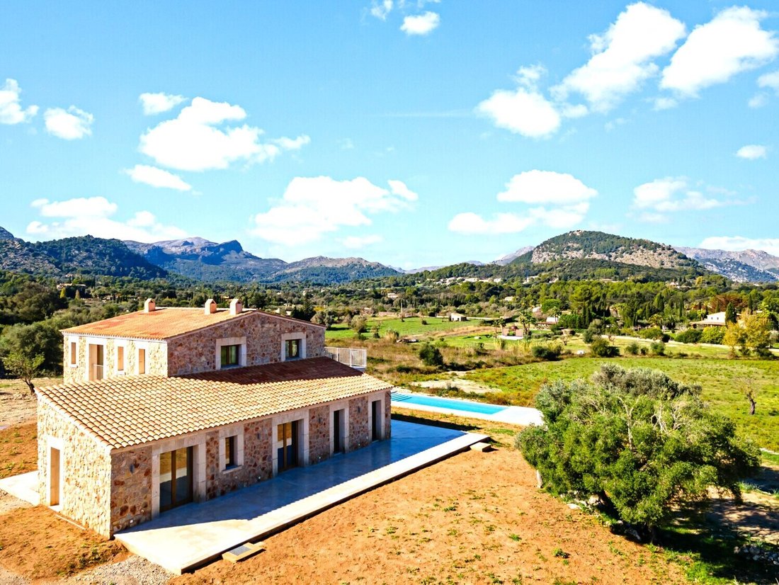 Finca in Pollenca, Balearic Islands, Spain 1 - 18010849