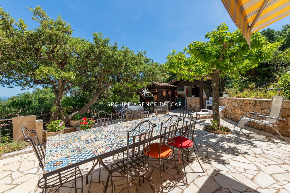 Villa in Les Issambres, Roquebrune-sur-Argens, France 3 - 18011440