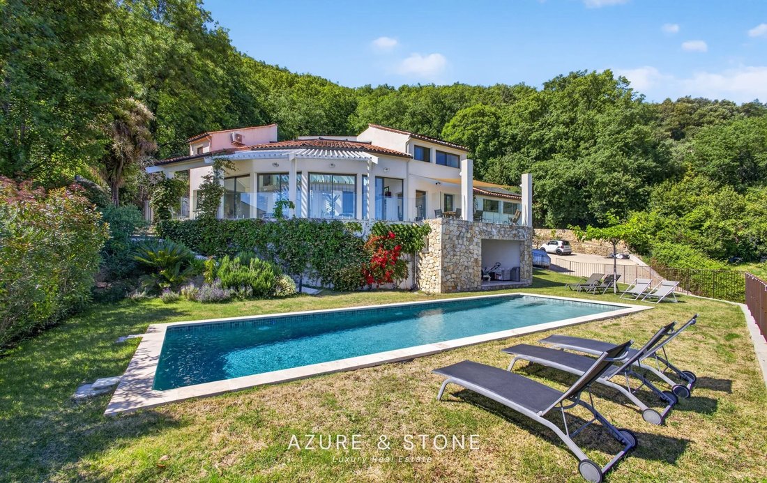 Villa in Grasse, Provence-Alpes-Côte d'Azur, France 3 - 18010161