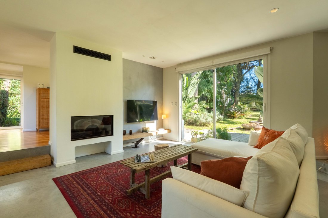 House in Punta del Este, Maldonado Department, Uruguay 3 - 18010537