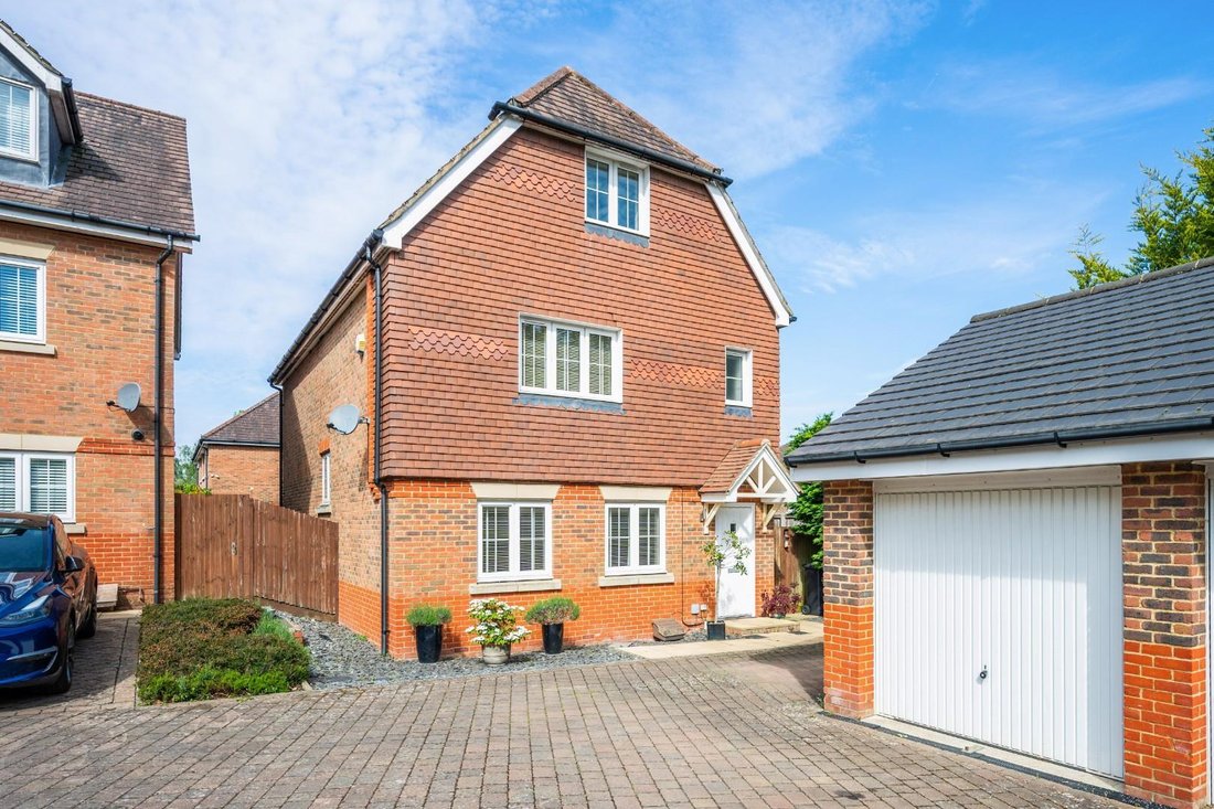 House in Nork, Reigate and Banstead, England 1 - 18007778