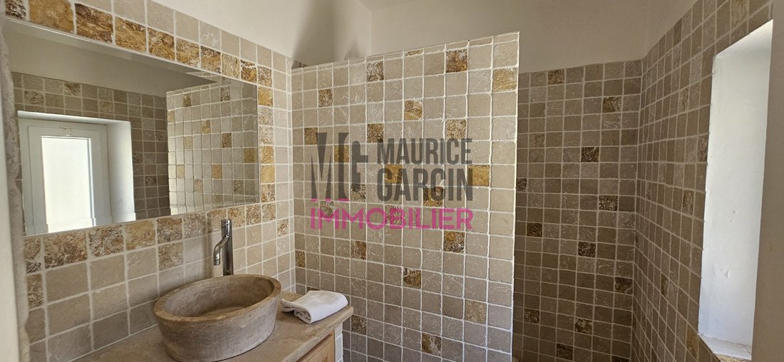 Country House in Fontaine-de-Vaucluse, Provence-Alpes-Côte d'Azur, France 5 - 18012271