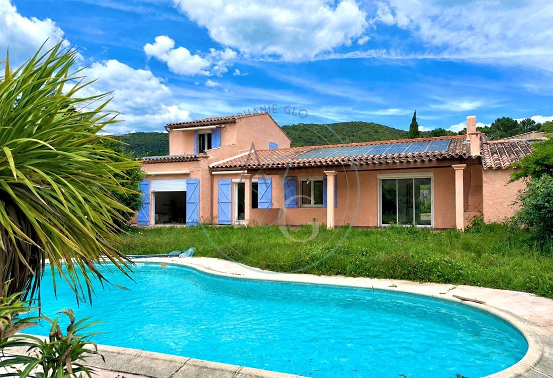 House in La Môle, Provence-Alpes-Côte d'Azur, France 1 - 18008939