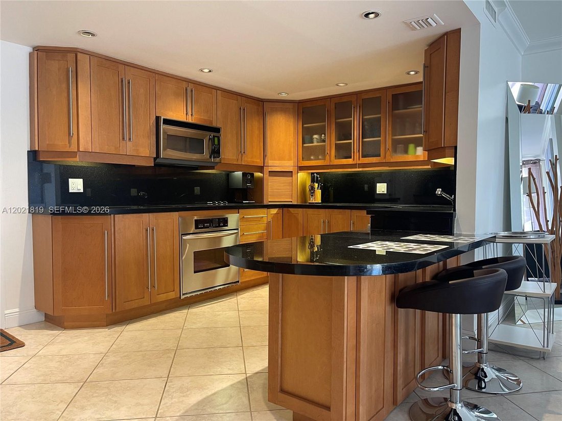 Condo in Key Biscayne, Florida, United States 1 - 18008020