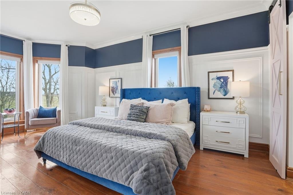 House in Hamilton, Ontario, Canada 4 - 18011216