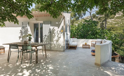 Villa in Le Redon, Marseille, Provence-Alpes-Côte d'Azur 1